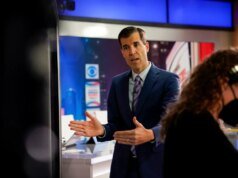 O ex-correspondente da CBS News Scott MacFarlane diz que está ingressando na MeidasTouch Network