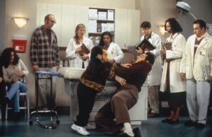 Chame o médico: à medida que os shows de Hollywood secam, os atores interpretam pacientes falsos em hospitais reais