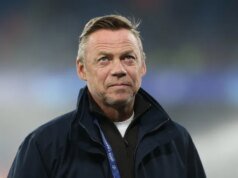 Paul Dickov, ex-astro do Arsenal e do Man City, faz previsões ousadas para a final da Carabao Cup