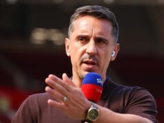 Gary Neville pede ao Chelsea que contrate três jogadores de ‘alta classe’ após derrota do Arsenal