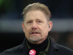 Peter Schmeichel nomeia estrela do Arsenal como o “jogador que mais melhorou” na Premier League
