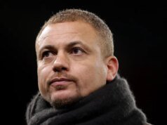 ‘Deveria ter feito melhor’ – Wes Brown critica estrela do Man Utd após vitória do Aston Villa