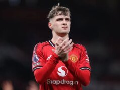 Prospecto do Man Utd banido por seis jogos após insulto homofóbico