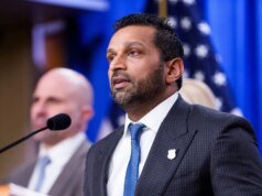 Legisladores dos EUA agem para eliminar o acesso de escuta telefônica sem mandado do FBI