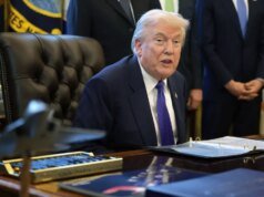 Donald Trump comprou dívida da Netflix em janeiro, aumentando a participação