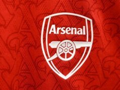 Arsenal inicia primeira transferência de verão e coloca quatro jogadores à venda