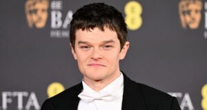 Robert Aramayo, vencedor do BAFTA por ‘I, Swear’, assina com a CAA