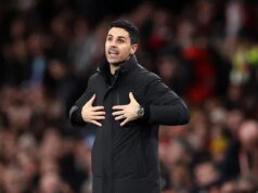 Gary Neville nomeia a competição que Mikel Arteta deve ‘arriscar’ pelo Arsenal
