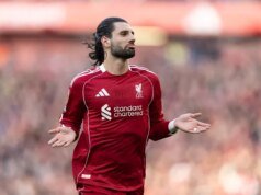 Dominik Szoboszlai manda mensagem aos torcedores do Liverpool que vaiaram o time após o empate do Spurs