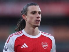 Arsenal toma decisão de transferência de Riccardo Calafiori enquanto dois clubes visam estrela de £ 42 milhões