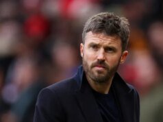 Michael Carrick disse que o Man Utd não pode ‘seguir em frente’ até que a estrela de £ 60 milhões saia