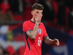 Marcelo Bielsa manda mensagem para Ben White após torcedores ingleses vaiarem astro do Arsenal