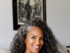Mara Brock Akil fala sobre a criação de espaço “para mais vozes, para uma humanidade mais plena, para histórias que antes esperavam silenciosamente nas margens” ao receber o prêmio Norman Lear Achievement da PGA