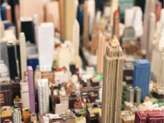 Artista caminhoneiro assume Nova York, Itália compra um Caravaggio escondido e Meryl Streep gasta muito dinheiro por uma má causa