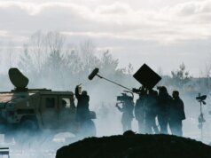 Como Caroline Fourest filmou seu próximo filme, ‘Broken Truth’ na Ucrânia devastada pela guerra, com Tomer Sisley ao lado do elenco e da equipe locais (EXCLUSIVO)