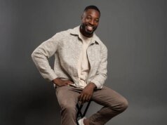 Gestão de artistas ativistas contrata o comediante Pregador Lawson