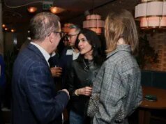 Insider Internacional: Feira do Livro de Londres; Um enigma para Cannes; Canção do Cisne de Tim Davie