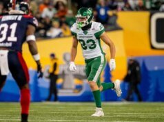 Tommy Nield juntou-se ao Winnipeg Blue Bombers depois que Saskatchewan Roughriders não fez oferta