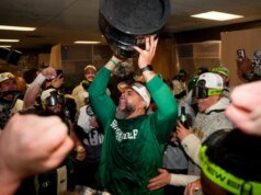 Corey Mace, do Saskatchewan Roughriders, eleito Treinador do Ano da CFL em 2025