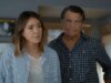 Estrelas da 3ª temporada de ‘Shrinking’, Ted McGinley e Christa Miller revelam o grande momento do episódio 6 de Derek