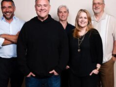 Mudanças na indústria musical: Seeker Music fecha catálogo de ABS de US$ 267 milhões para crescer; Warner Records Nashville promove cinco e contrata um