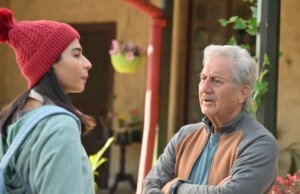 Anupam Kher prepara filme ambientado em Varanasi no espírito de ‘Saaransh’, curva-se ‘Tanvi, o Grande’ no vídeo principal