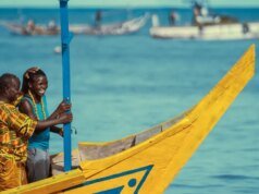 Comédia mágico-realista ‘O pescador’ conta literalmente uma história de peixe fora d’água: ‘Quero que as pessoas vejam brilhar o senso de humor ganense’