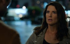 ‘The Lincoln Lawyer’ inicia a produção na 5ª temporada conforme o enredo é revelado; Diane Guerrero, Teresa Maria, Richard Cabral e Steve Howey entre os 8 recorrentes; Cobie Smulders elevado à série regular