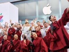 Tim Cook visita a China, participa do evento do 50º aniversário da Apple e muito mais