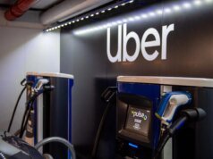 Uber e Rivian se unem para implantar 50.000 Robotaxis