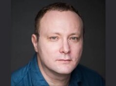 O ator de ‘Chicago PD’ Yuri Rutman assina com a agência europeia Dry Blue