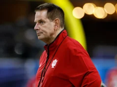 Curt Cignetti dá um ‘alerta’ à transferência de Nick Marsh depois que WR usou chuteiras douradas no treino de primavera em Indiana