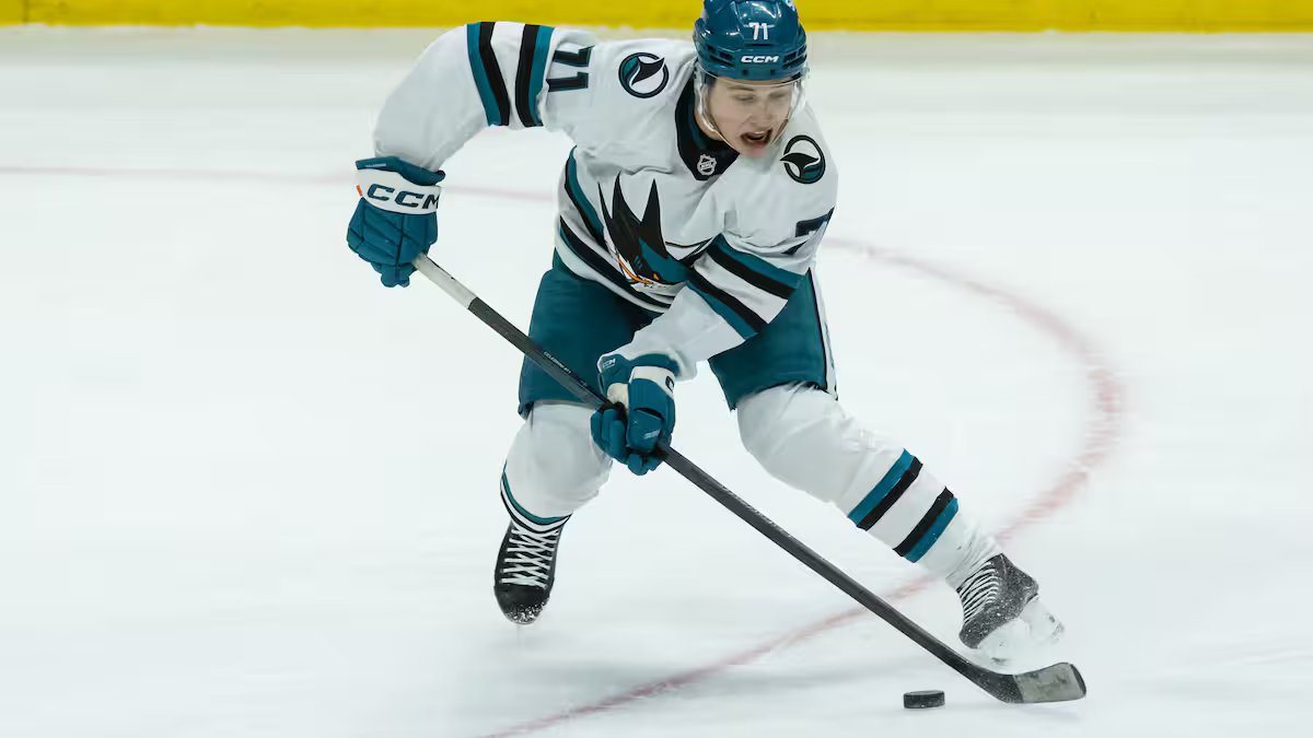 Vincent Desharnais explique pourquoi Macklin Celebrini é si «incroyable»