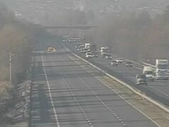 Grandes atrasos após incêndio em caminhão fechar M5