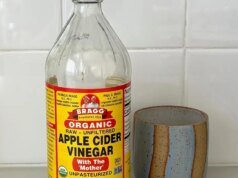 O vinagre de maçã realmente tem poderes curativos? Aqui está o que dizem os nutricionistas registrados