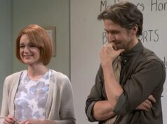 Ashley Padilla e Ryan Gosling são parceiros no crime enquanto rompem no ‘SNL’