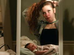 Crítica de ‘bebês / meninas’: um documentário suave sobre gravidez adolescente com alguns artefatos estranhos de IA