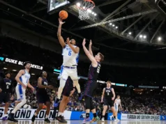 Boozer, número 1 da classificação geral, Duke começa a rolar após o intervalo para vencer o TCU por 81-58 e chegar ao Sweet 16