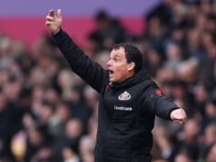 Le Bris revela estrela do Sunderland fora por dois meses