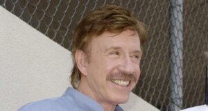 Em louvor aos fatos de Chuck Norris, artefato importante da época em que era ótimo estar online