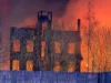 Grande incêndio destrói fábrica histórica da cidade