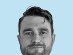 Agentes ICE implantados em aeroportos para apoiar a TSA, pois a falta de pessoal causa longos tempos de espera: atualizações ao vivo