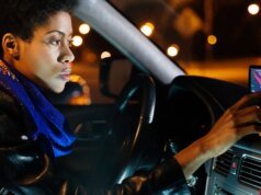 10 dicas cruciais para dirigir com segurança à noite