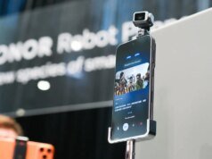 Este telefone com câmera estabilizada por gimbal é a coisa mais bizarra que já vi no MWC até agora