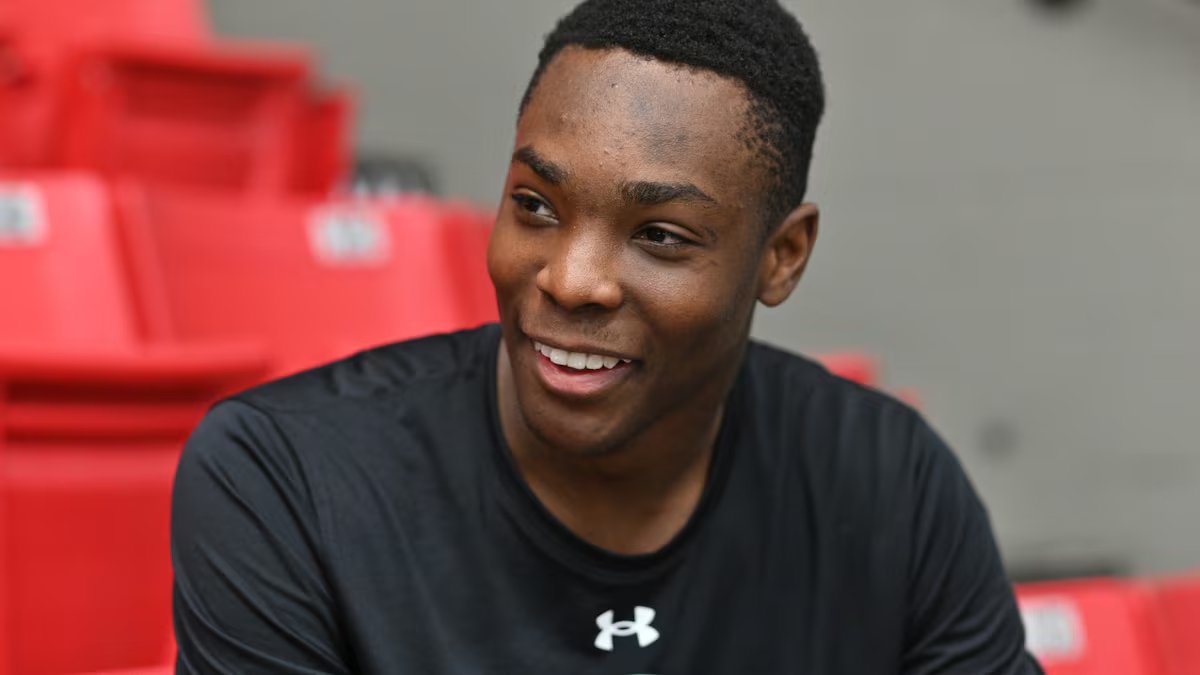 Bill Zonnon termina com a turnê Penguins à son