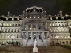 Trump coloca estátua de Cristóvão Colombo perto da Casa Branca