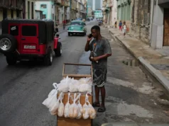 O que saber sobre o aprofundamento da turbulência económica e política em Cuba