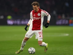 As estrelas do Ajax e do Anderlecht, Mika Godts e Nathan De Cat, são convocadas pela primeira vez para os Red Devils belgas