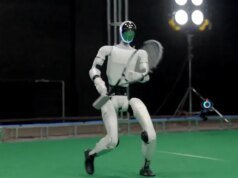 Robô joga tênis com humanos em tempo real