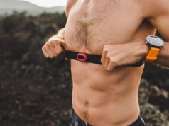 Obtenha as leituras mais precisas com os 4 melhores monitores de frequência cardíaca com cinta torácica para seus treinos